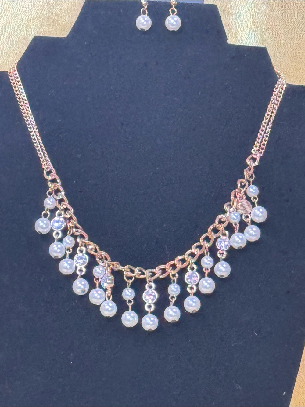 Paparazzi "Regal Refinement" Gold & Pearl Tassel Necklace Set